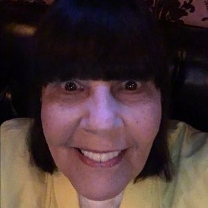 Meet your Posher, Gloria